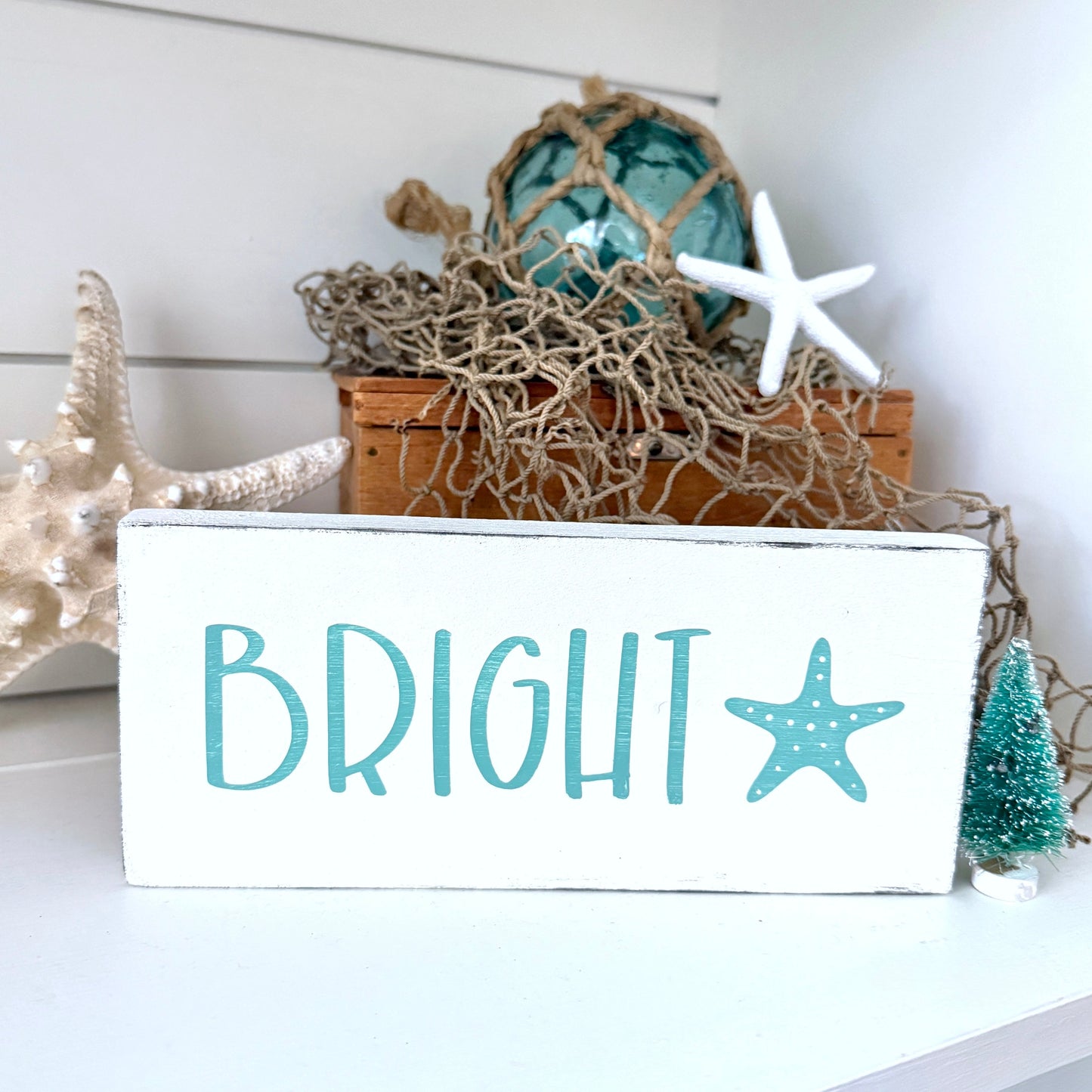 Bright Starfish Sign